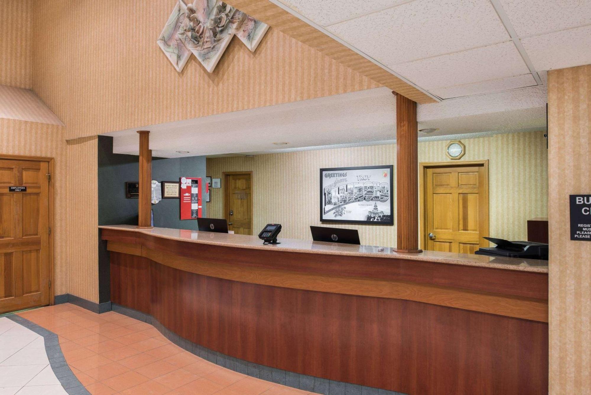 מלון Super 8 By Wyndham Troy Il/St. Louis Area מראה חיצוני תמונה